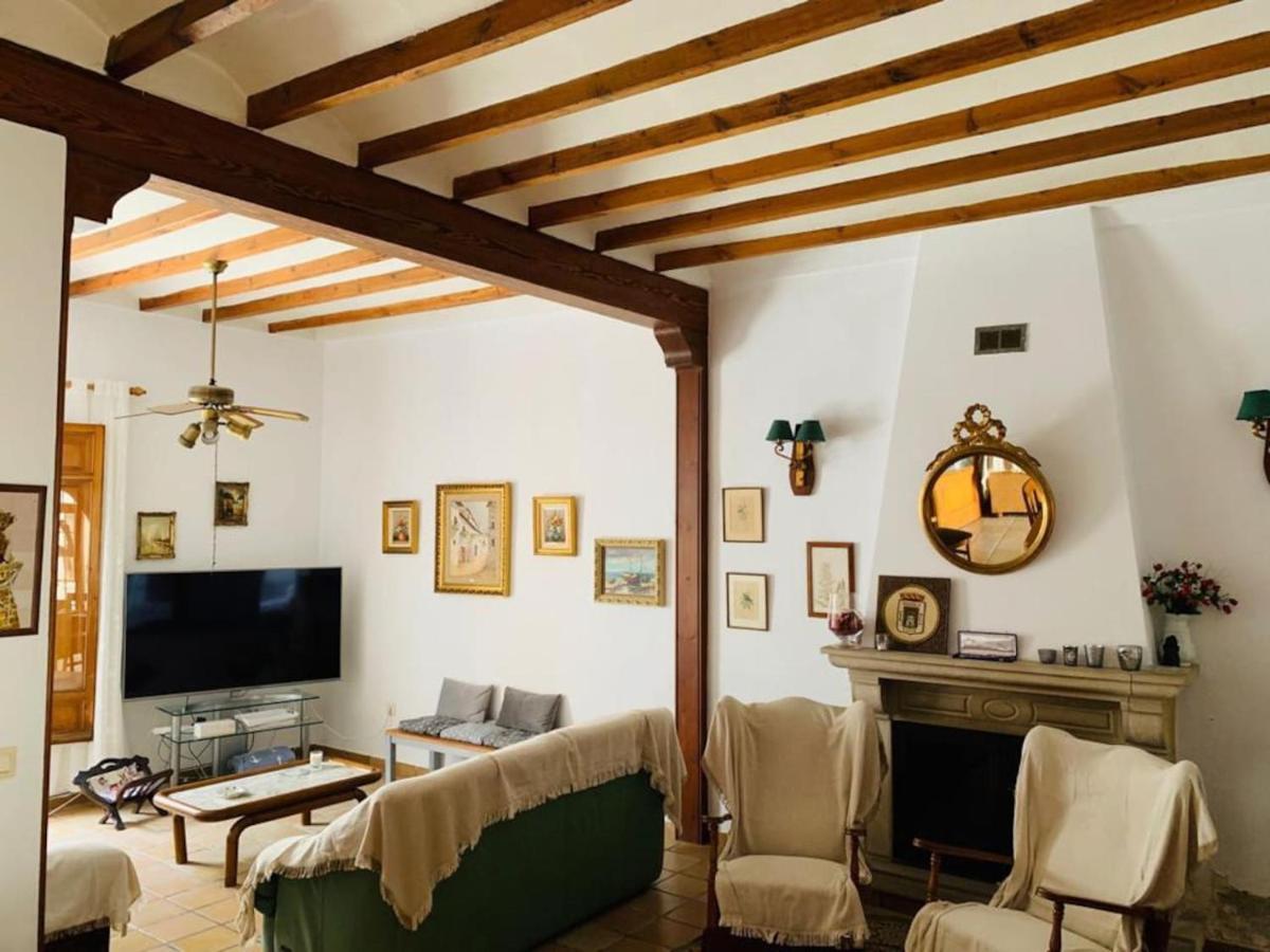 Ca Corrales: Como En La Playa, Pero En El Pueblo Calpe Exterior photo